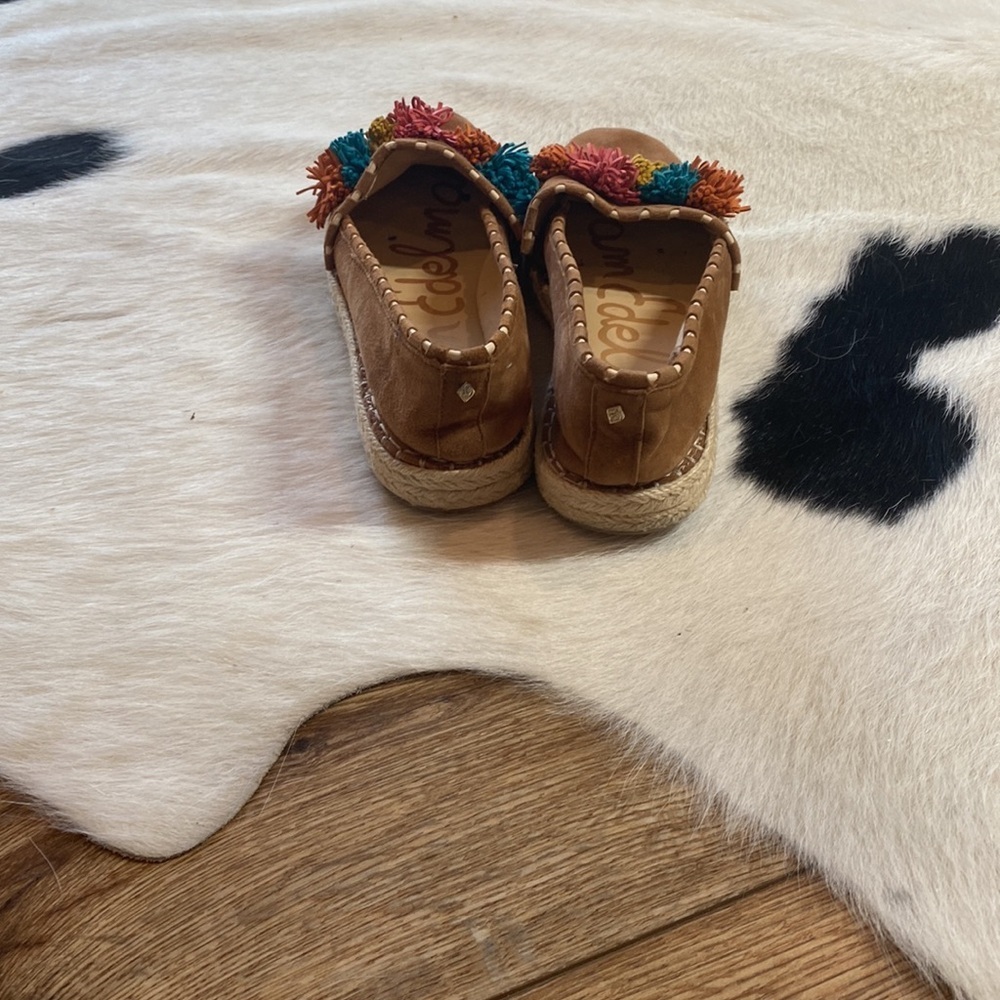 Sam Edelman Issa Espadrille flats in brown suede with multi-colored pom-poms - Picture 6 of 12